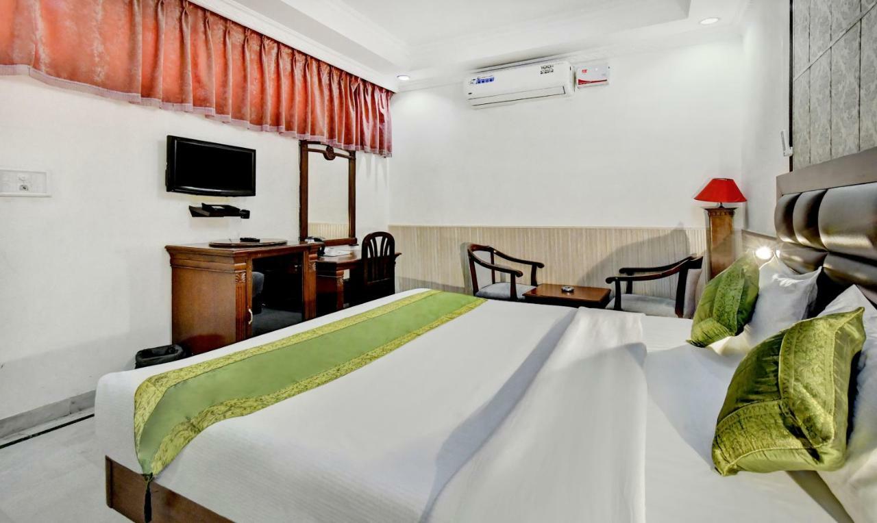 Treebo Trend Corporate Inn Chandīgarh מראה חיצוני תמונה