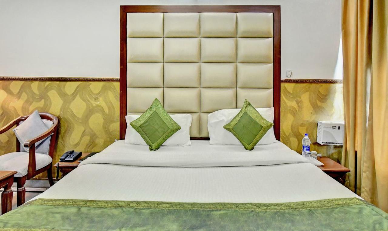 Treebo Trend Corporate Inn Chandīgarh מראה חיצוני תמונה