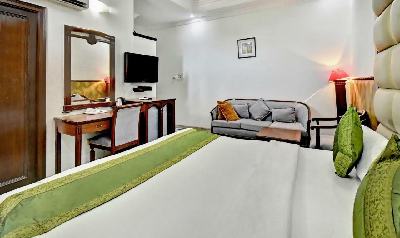 Treebo Trend Corporate Inn Chandīgarh מראה חיצוני תמונה